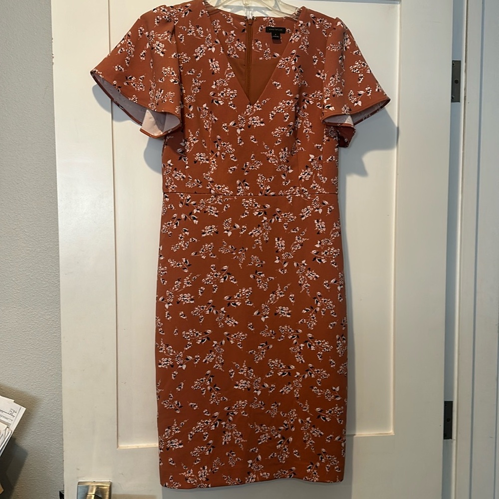 Ann Taylor  women’s dress Sheath office career dress Orange Floral size 0
